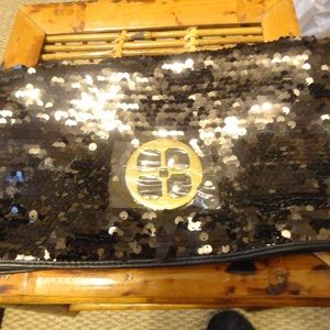 BRAND NEW W/O TAG BLACK IMAN GLOBAL SEQUIN CLUTCH